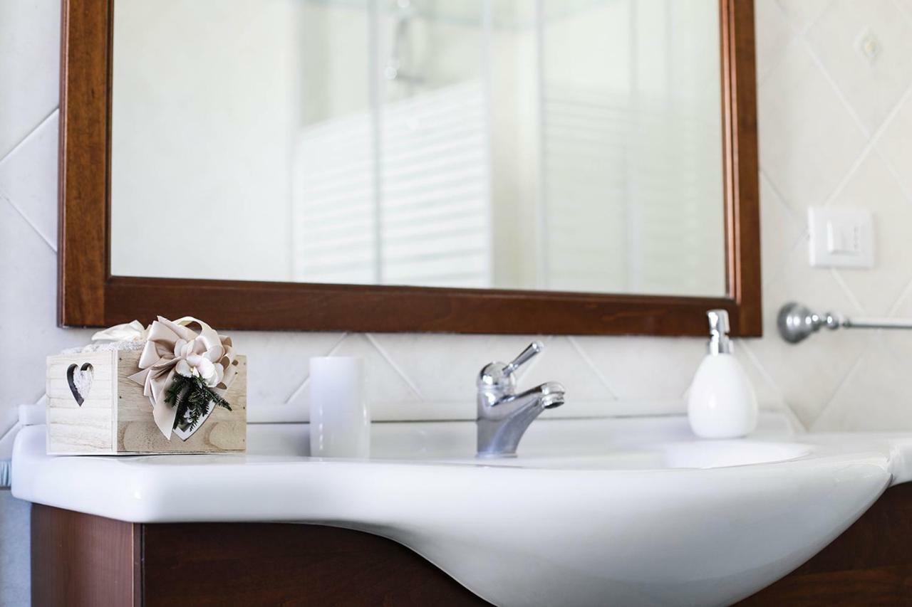 B&B Liolà Patti Ngoại thất bức ảnh